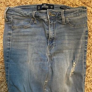 Hollister 7S High Rise Jeggings Advanced Strech